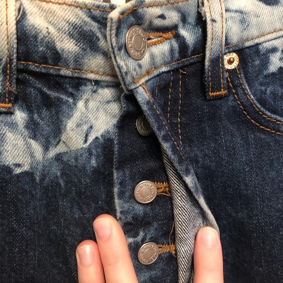 The Laundry Room Acid Wash High Waisted Shorts - Picture 4 of 7